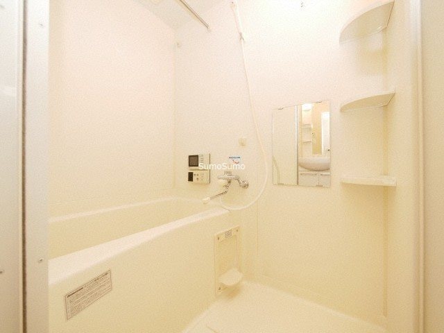 物件内観写真9　(コンパクトで使いやすいお風呂です)