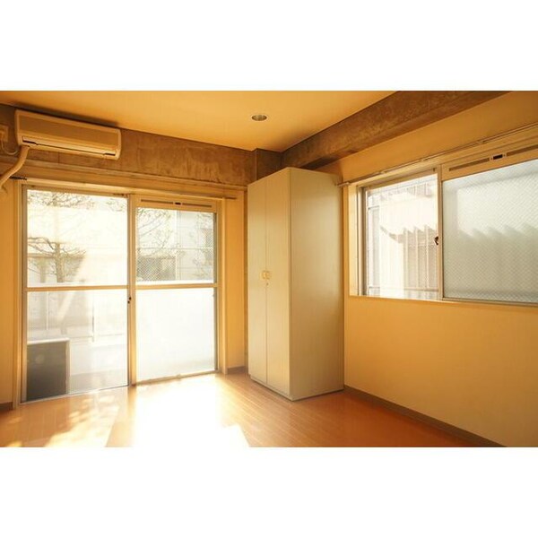 居室( )