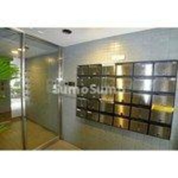 ロビー・ラウンジ(建物外観を気になさる方へ、見た目の良い物件です)