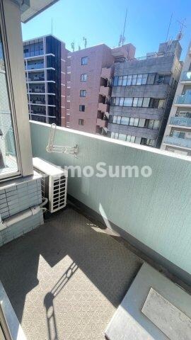 物件内観写真8　(広々としたバルコニーです)