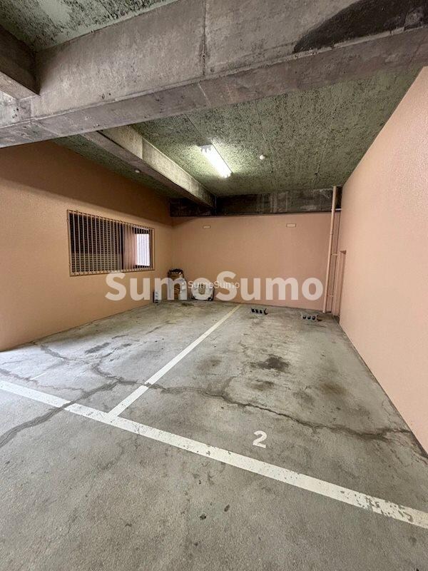 物件外観写真4　(駐車場完備です)