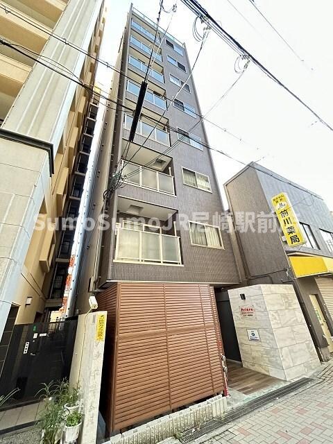 物件外観写真1　(外観もきれいです)