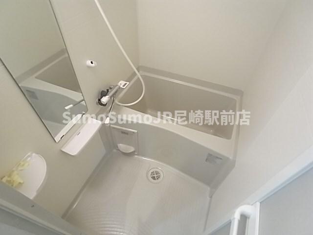 物件内観写真17　(コンパクトで使いやすいお風呂です)