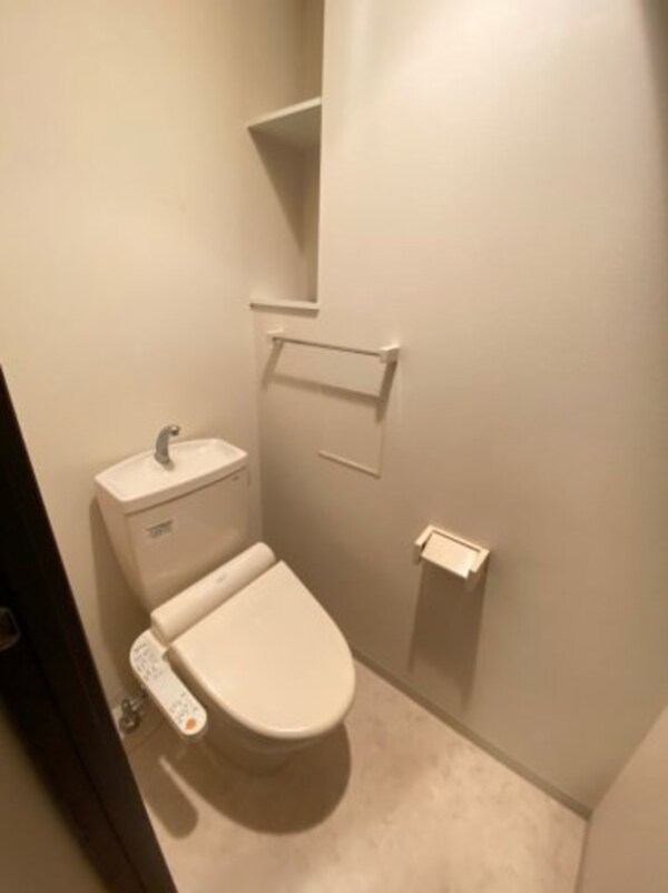 トイレ(落ち着いたトイレです)