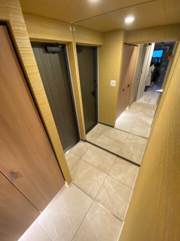 物件内観写真6　(シンプルで使いやすい玄関です)