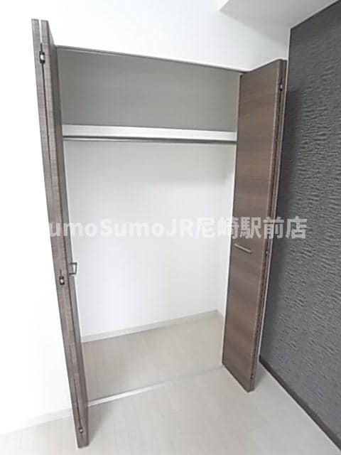 物件内観写真12　(ちょっとした収納スペースも充実しています)