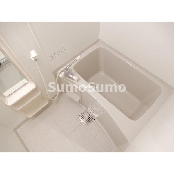 物件内観写真7　(落ち着いた空間のお風呂です)