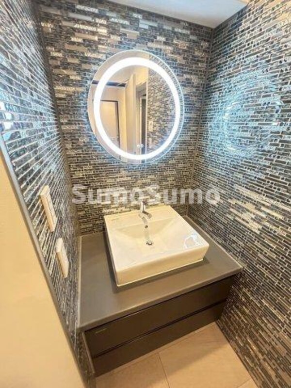 洗面・脱衣所(明るい洗面所です)