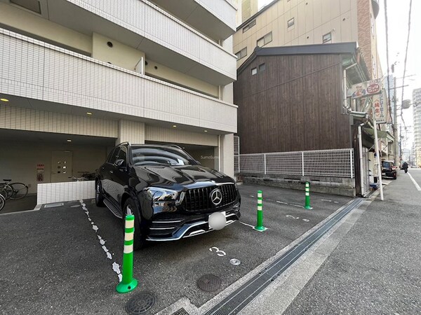 駐車場(駐車スペースもあります)