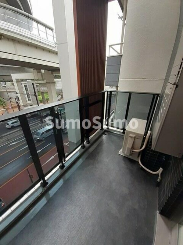 バルコニー(バルコニーがあります)