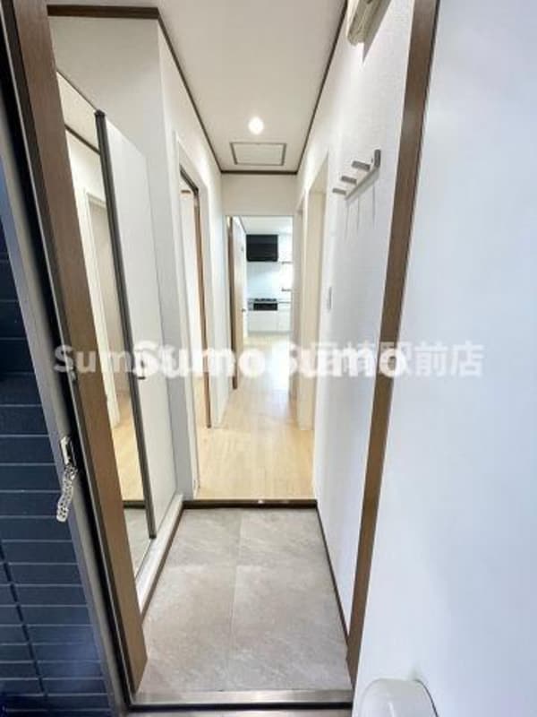 玄関(落ち着いた玄関です)