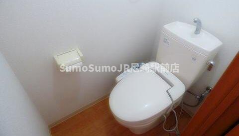 物件内観写真10　(シンプルで使いやすいトイレです)