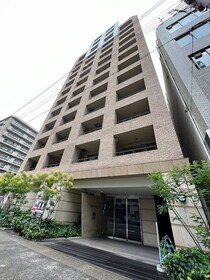 大阪メトロ御堂筋線 本町駅 14階建 築22年の外観写真