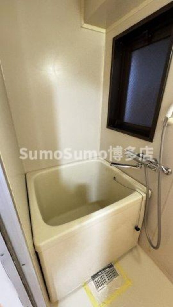 浴室(落ち着いた空間のお風呂です)