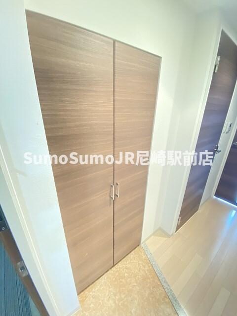 物件内観写真24　(ちょっとした収納スペースも充実しています)