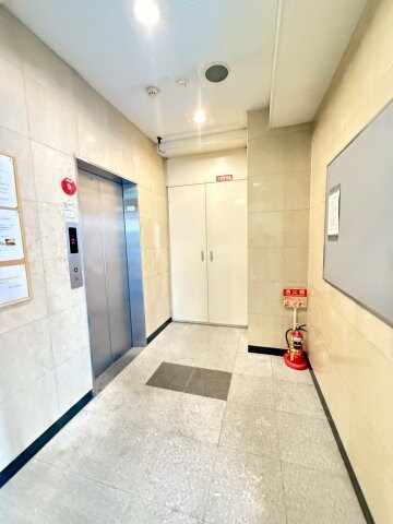 物件外観写真3　(ロビーです)