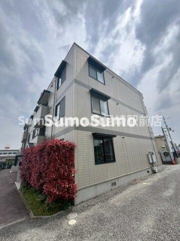 物件外観写真3　(建物外観を気になさる方へ、見た目の良い物件です)