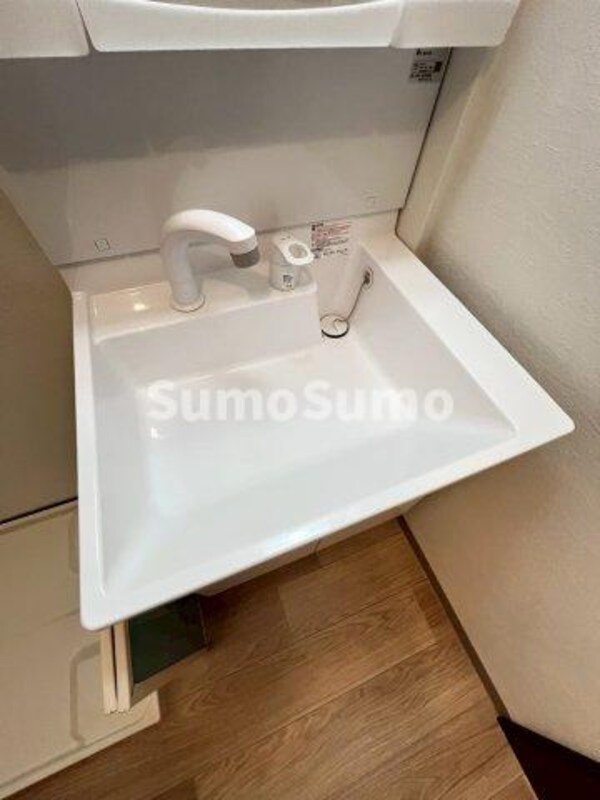 独立洗面台