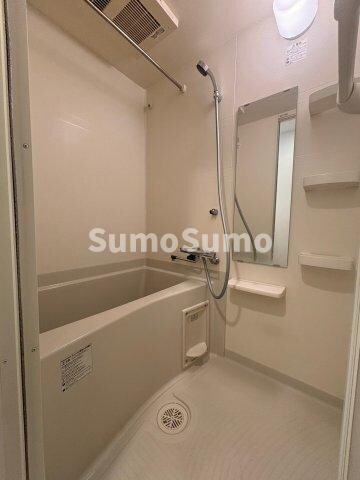 物件内観写真7　(日々の疲れを癒すお風呂付です)