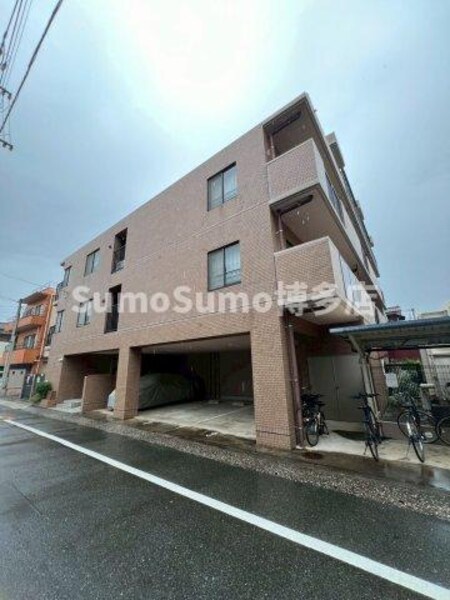 西新・曙パーク・ホームズ外観写真