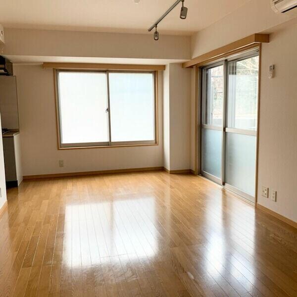 物件内観写真2　( )