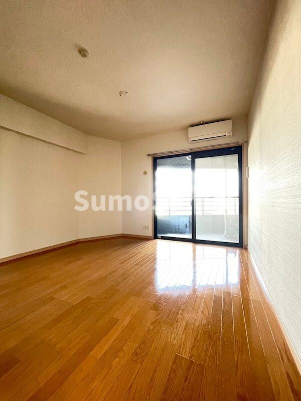 物件内観写真5　(ゆったり過ごせるリビングです)