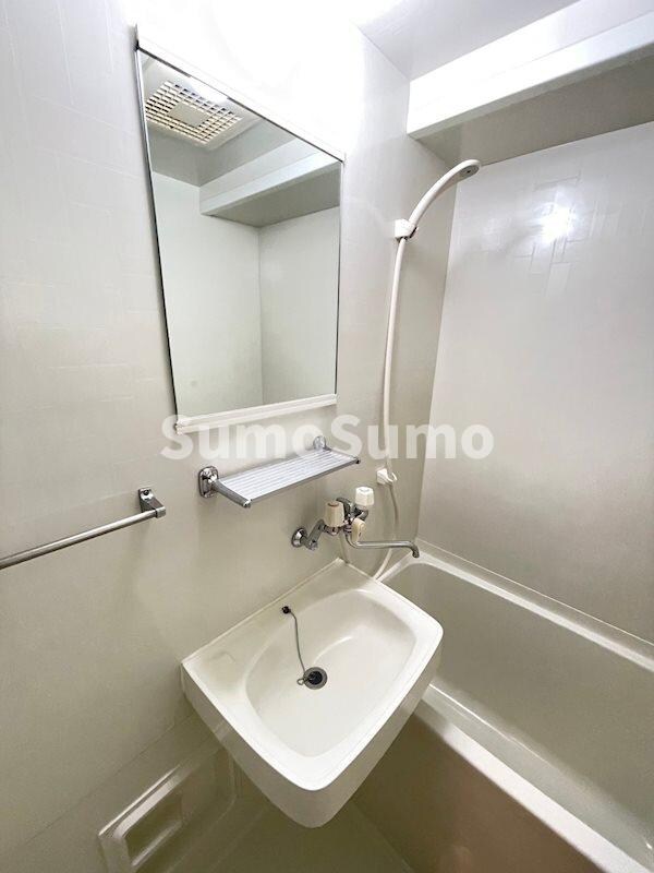 洗面・脱衣所(日々の疲れを癒すお風呂付です)