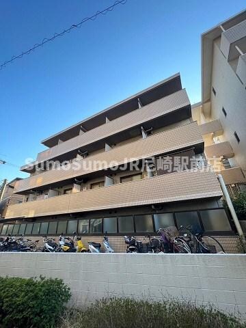 物件外観写真1　(おしゃれな外観です)