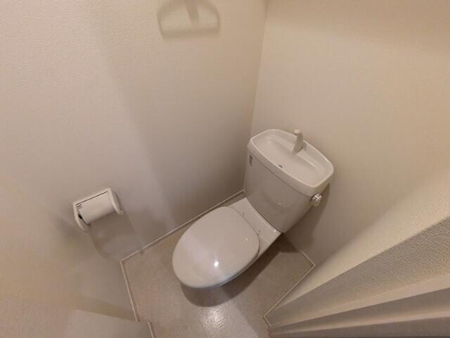 物件内観写真10　( )