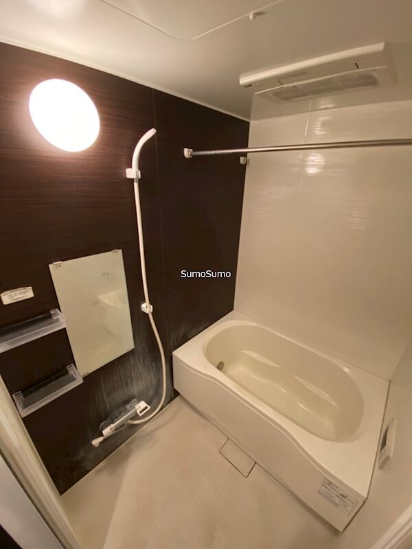 物件内観写真10　(ゆったり過ごせるお風呂です)