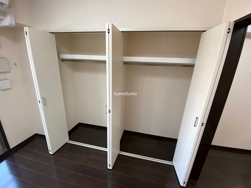 物件内観写真16　(便利な収納スペースです)