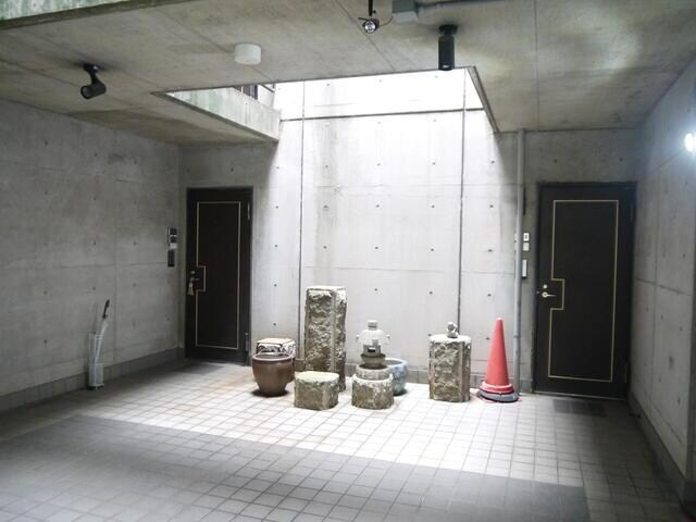 物件外観写真3　( )