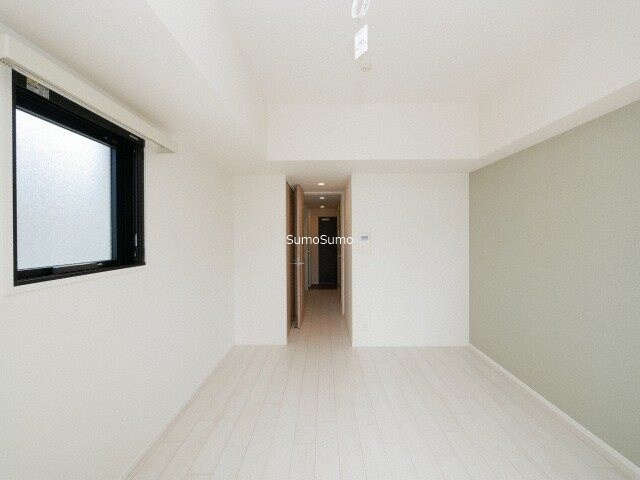 物件内観写真5　(ゆったり過ごせる居間です)