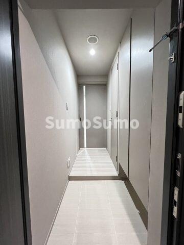 物件内観写真3　(シンプルで使いやすい玄関です)