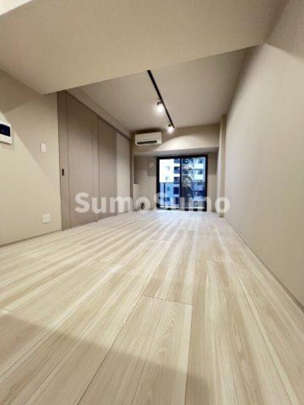 居室(使いやすいリビングです)