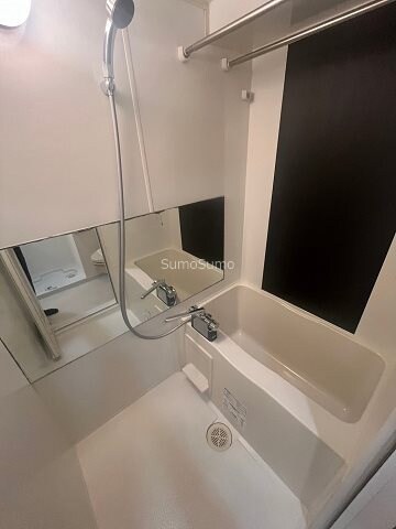 物件内観写真9　(きれいなお風呂です)