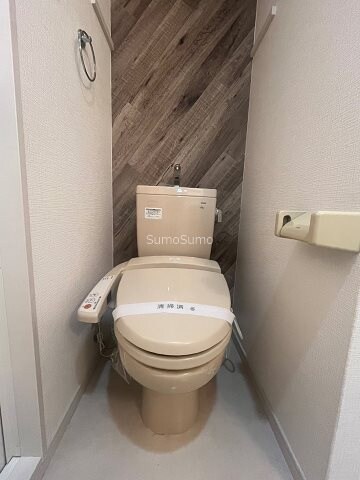 物件内観写真11　(シンプルで使いやすいトイレです)