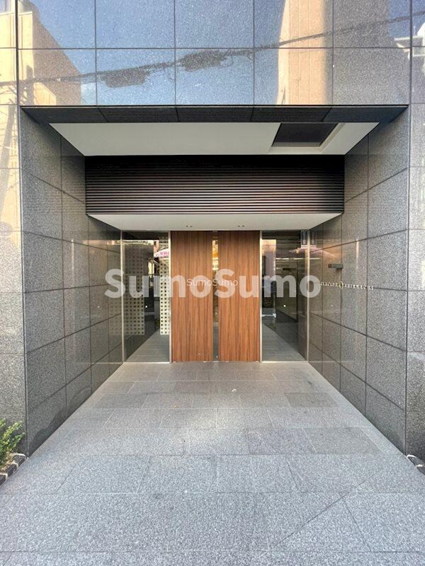 エントランス(ゆとりのあるエントランスです)