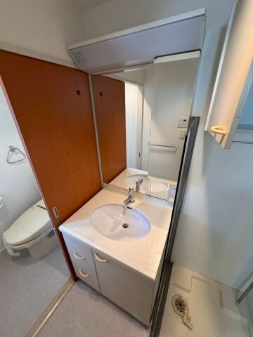 物件内観写真11　(洗面所です)