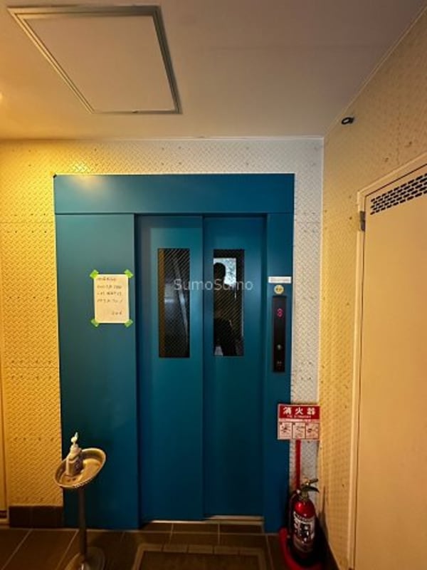 ロビー・ラウンジ(ゆとりのあるロビーです)