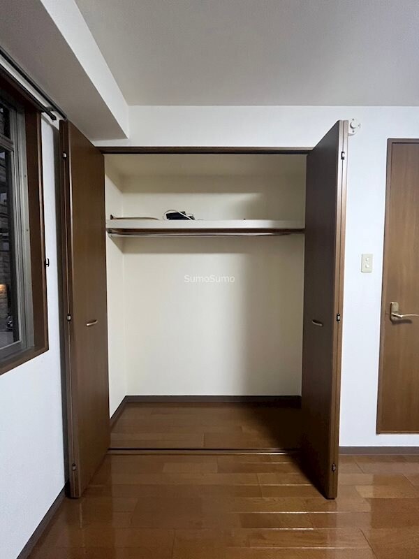物件内観写真13　(ちょっとした収納スペースも充実しています)