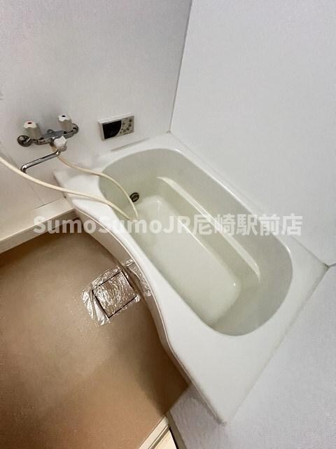 物件内観写真14　(落ち着いた空間のお風呂です)