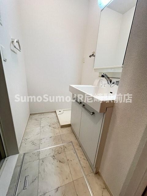 物件内観写真18　(脱衣スペースもあります)