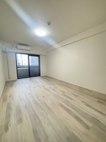 物件内観写真5　(居間です)