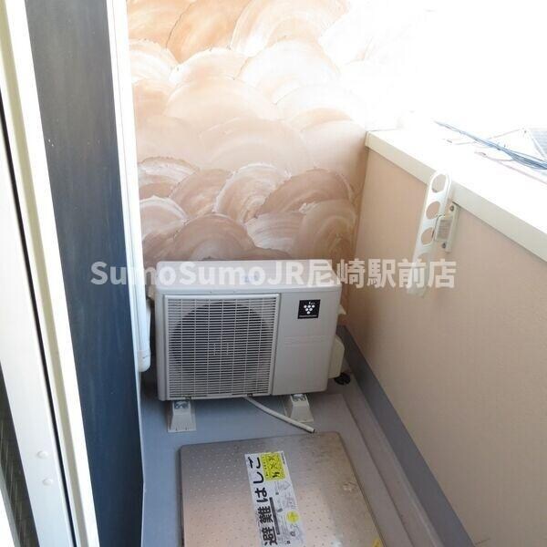 物件内観写真11　(広々としたバルコニーです)