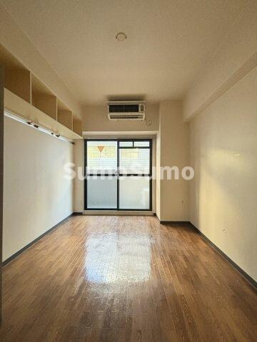 物件内観写真6　(開放的な寝室です)