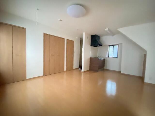 物件内観写真3　( )