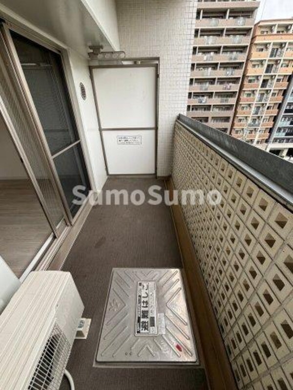 バルコニー(広々としたバルコニーです)