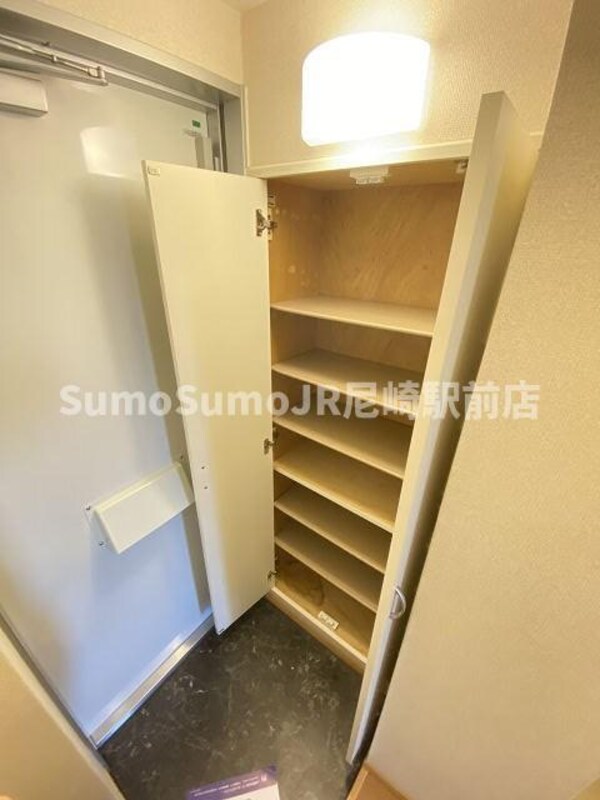 収納(収納のためのスペースです)