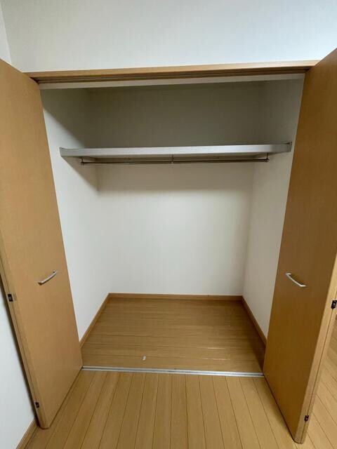 物件内観写真11　( )